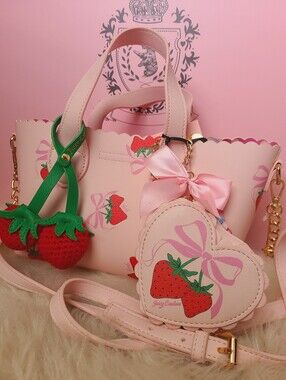 Juicy Couture Bag 🍓
